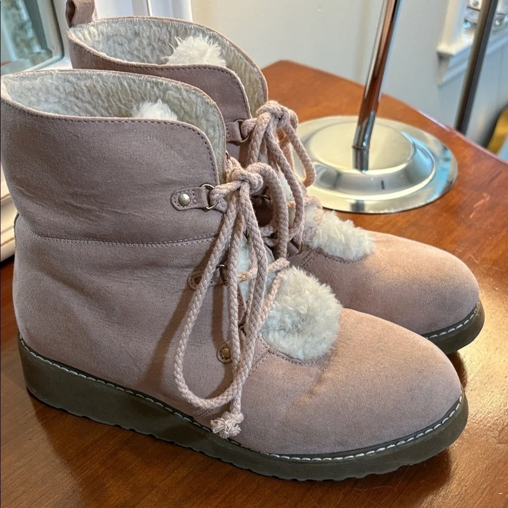 JustFab Blush Winter Boots with Faux Fur Size 9